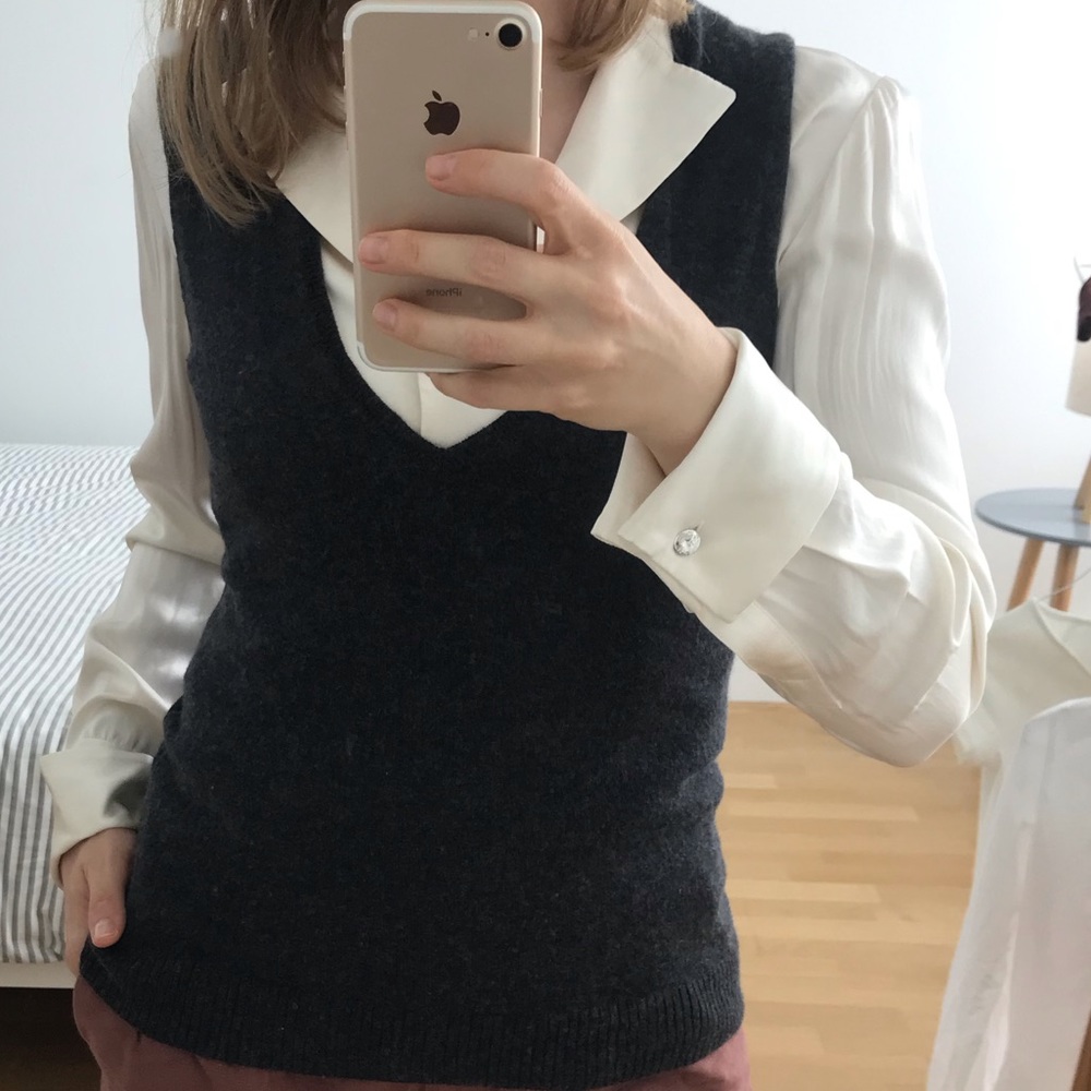J. Crew sweater vest in dark grey/charcoal